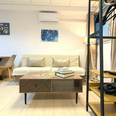 Odyssey 9 Urban 55m From μetro *