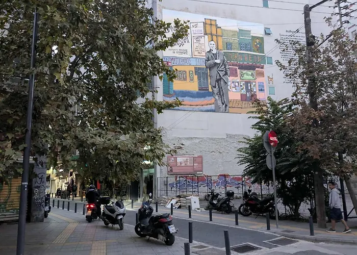Odyssey 9 Urban 55m From μetro * 塞萨洛尼基
