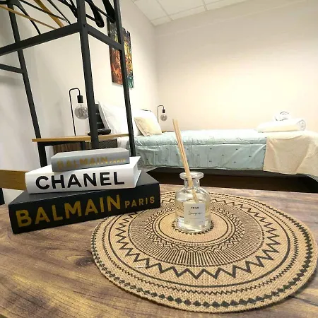 Odyssey 9 Urban 55m From μetro Apartment *