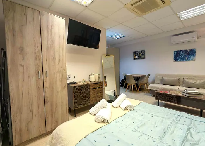 Odyssey 9 Urban 55m From μetro Apartment Thessaloniki