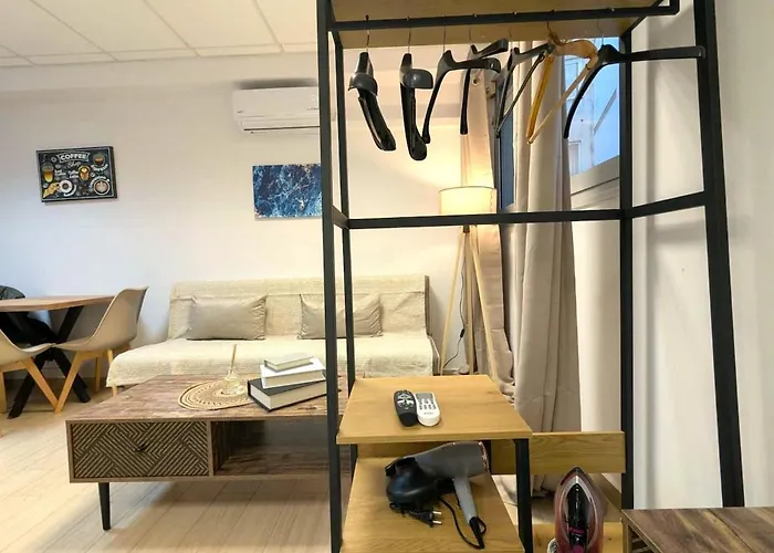Odyssey 9 Urban 55m From μetro Apartman *